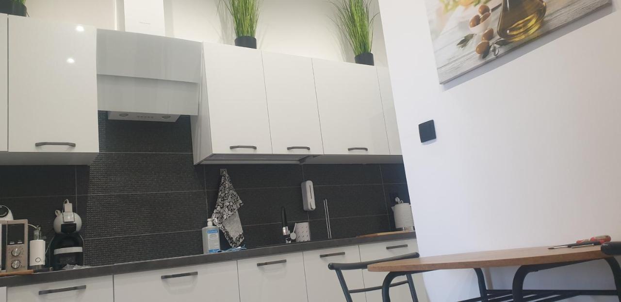Apartamenty Rynek R Przemysl Bagian luar foto